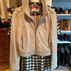 Real Leather jacket Like new worn twice!